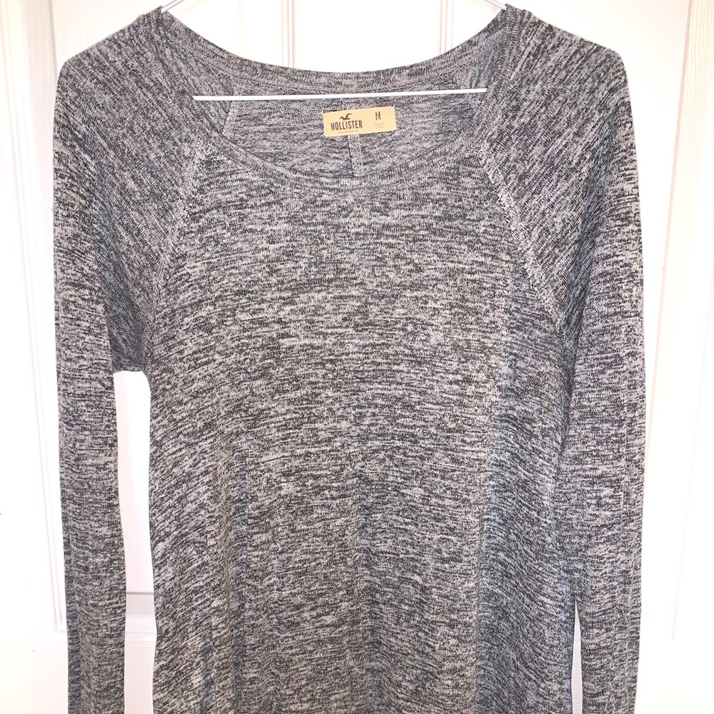 Hollister Long Sleeve Top 🌟